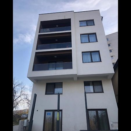 Escape Lounge Apartment Craiova Luaran gambar