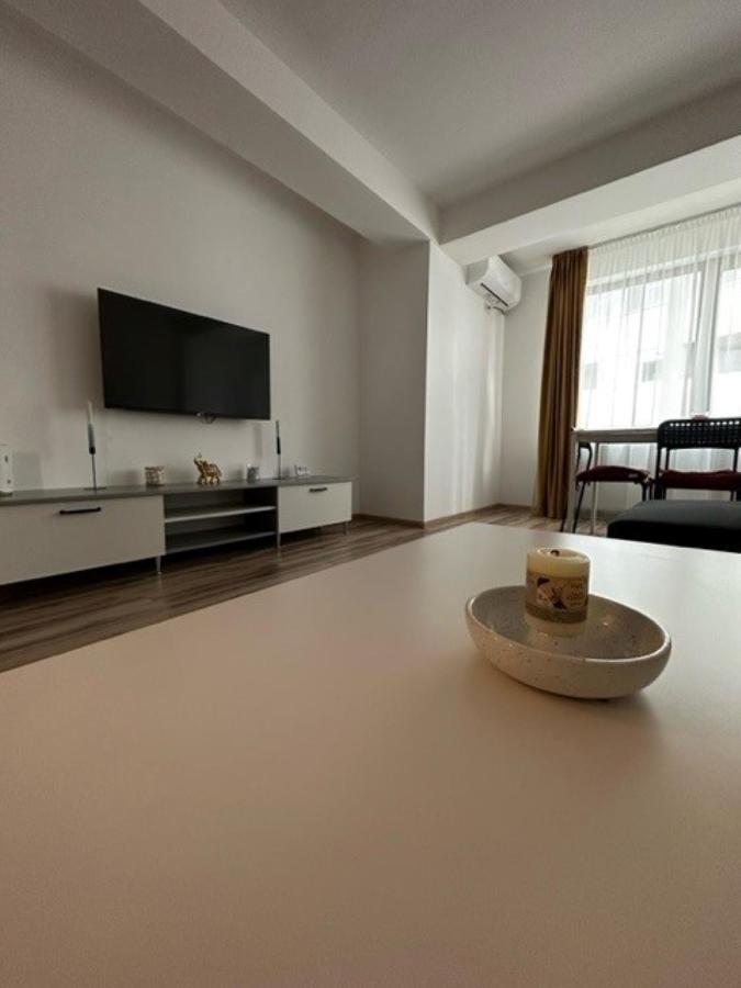 Escape Lounge Apartment Craiova Luaran gambar