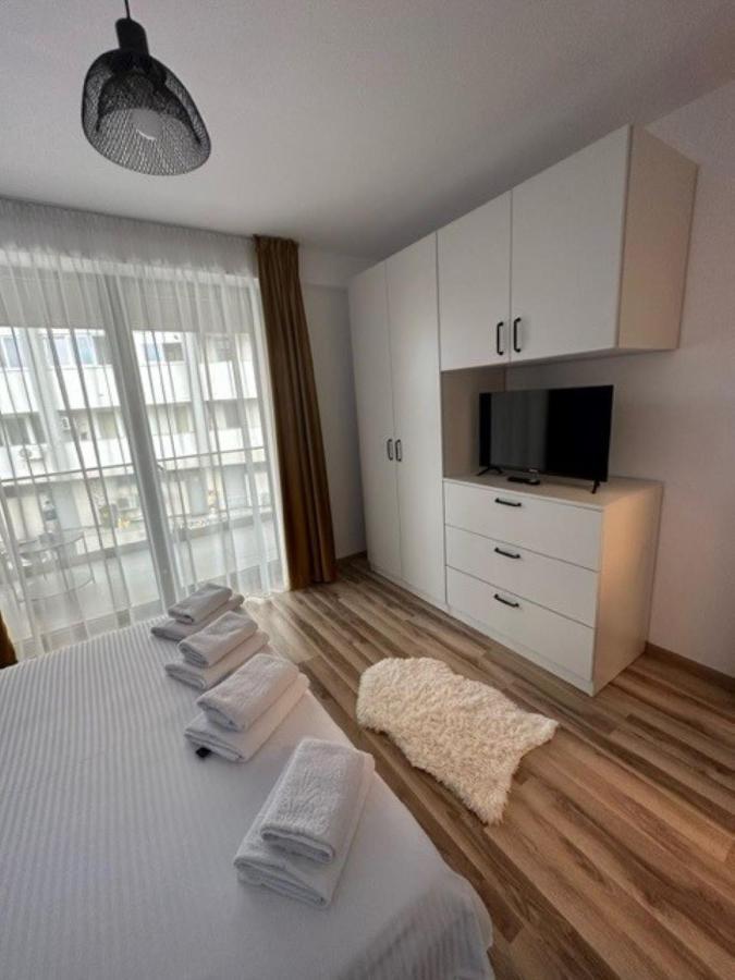 Escape Lounge Apartment Craiova Luaran gambar
