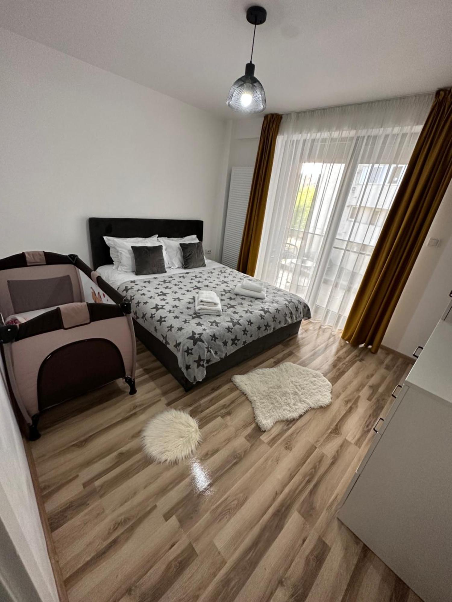 Escape Lounge Apartment Craiova Luaran gambar